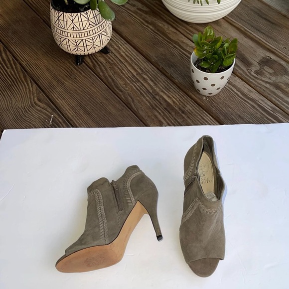 Vince Camuto Peep Toe Booties - Picture 3 of 11